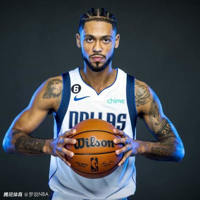 穆雷28+5约基奇26+14+8掘金终结勇士5连胜　NBA圣诞大战，勇士客场对阵掘金。